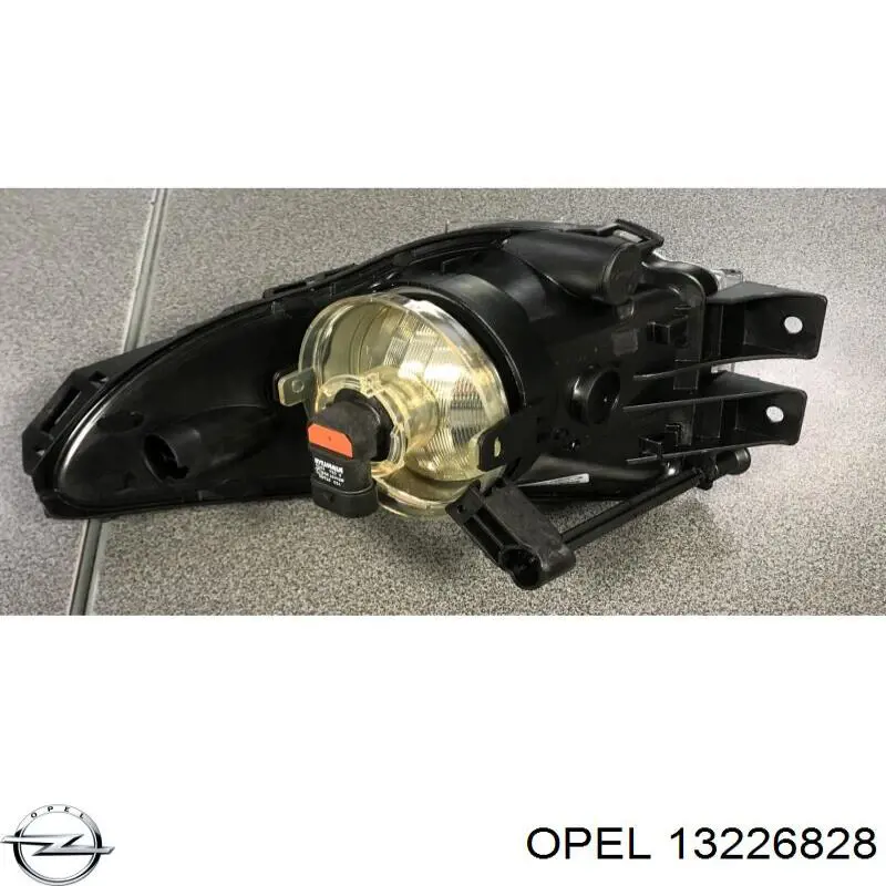 Lampa przeciwmgielna lewa Opel Insignia A (G09)