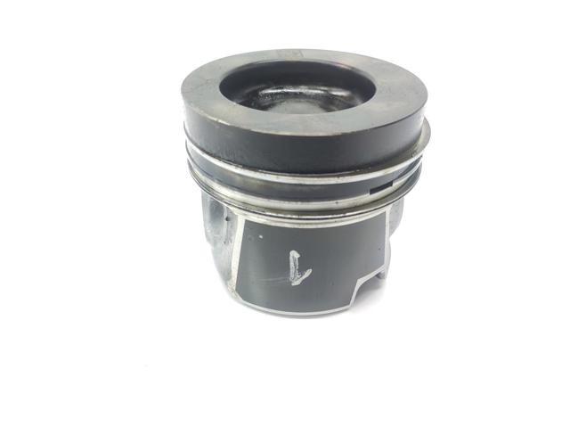 Tłok, komplet do jednego cylindru, STD 04L107065A VAG/Audi