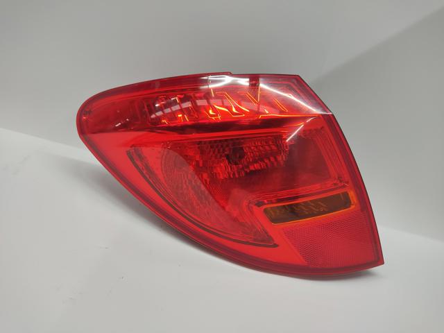 Lampa zespolona tylna lewa zewnętrzna 13307493 Opel