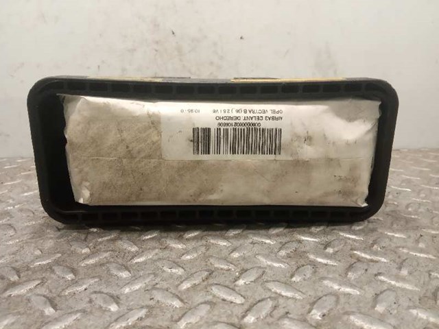 Poduszka powietrzna (Airbag) pasażera 90504786 Opel