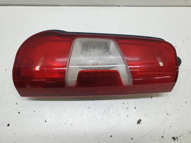 Lampa zespolona tylna prawa 9820554880 Peugeot/Citroen