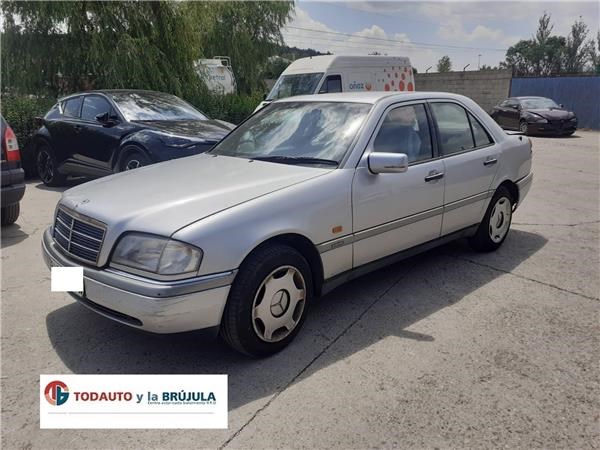 Błotnik przedni lewy A2028810101 Mercedes