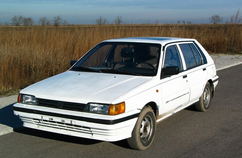 Nissan Sunny (1986 - 1991)