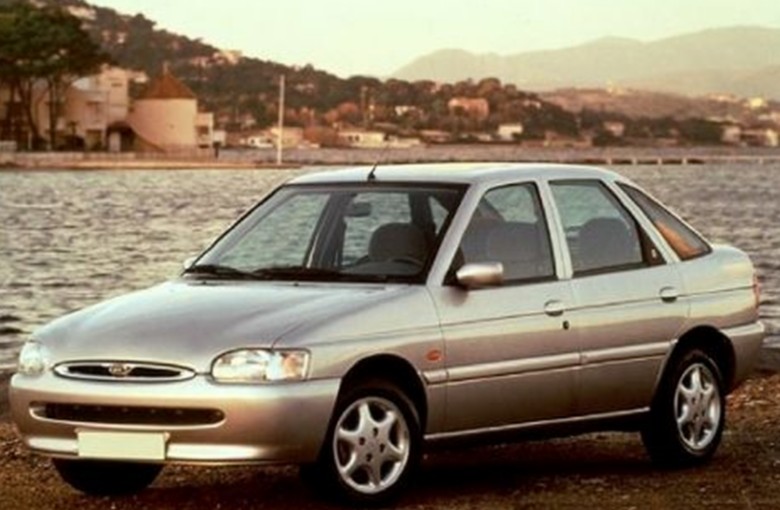 Ford Escort (1998 - 2000)