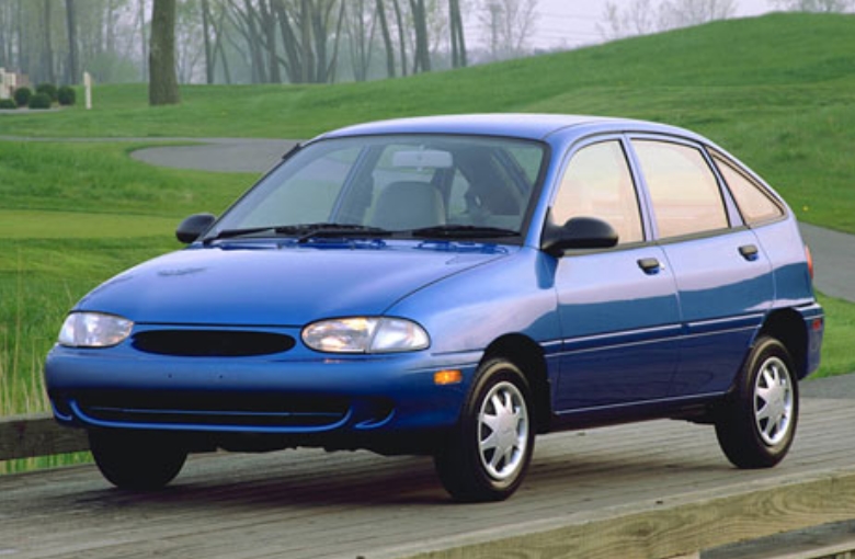 KIA Avella (1997 - 2001)