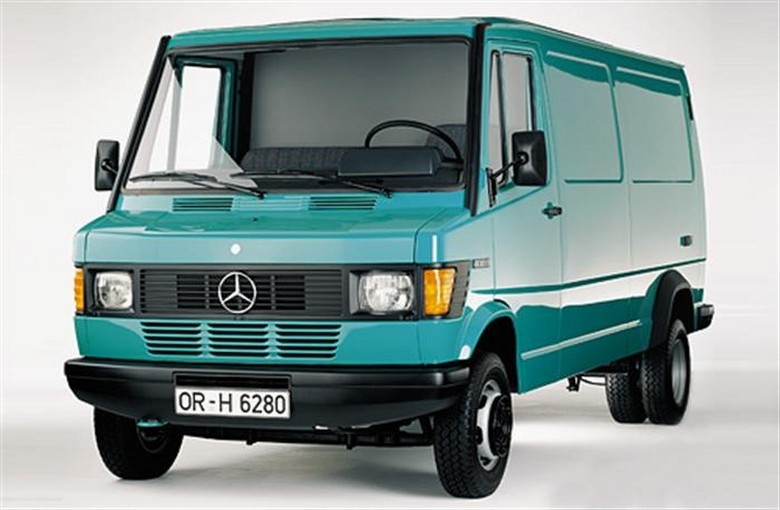 Mercedes Bus 207-310 (1982 - 1996)